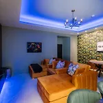 Bounty Boutique On The Lakes