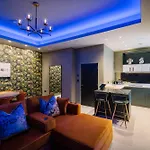 Bounty Boutique On The Lakes *