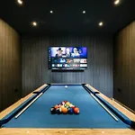 Bounty Boutique On The Lakes