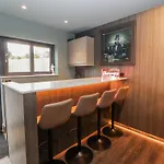 Дом отдыха Bounty Boutique On The Lakes