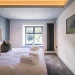 Bounty Boutique On The Lakes Дом отдыха *