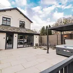 Bounty Boutique On The Lakes *