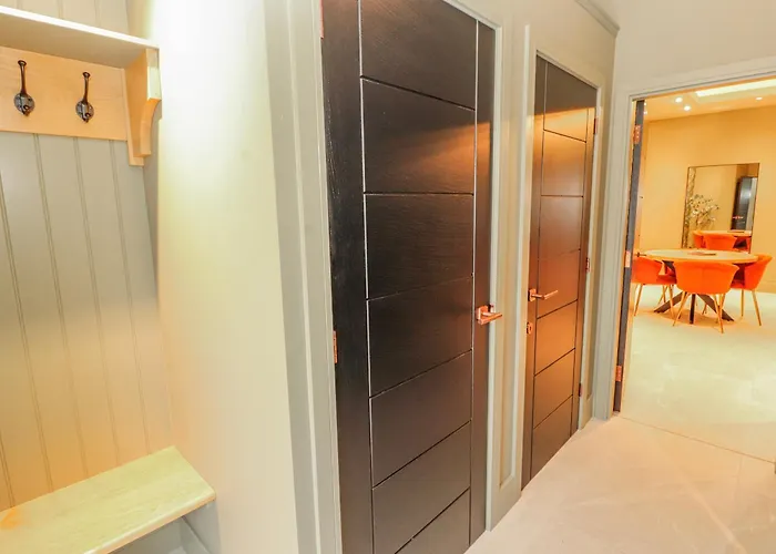 Bounty Boutique On The Lakes Holiday home *