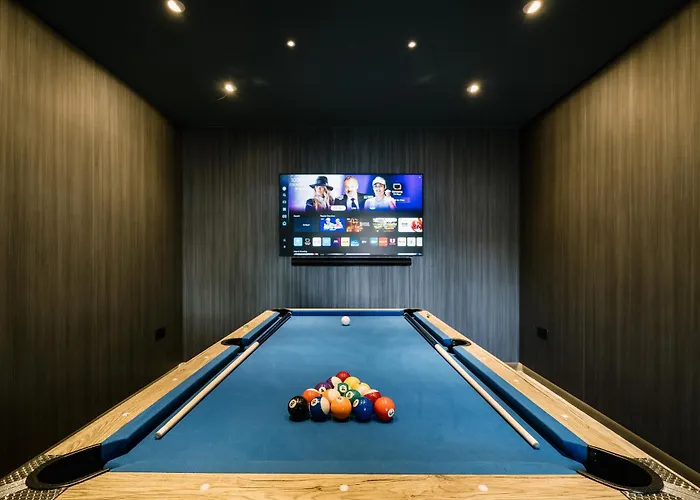 Bounty Boutique On The Lakes