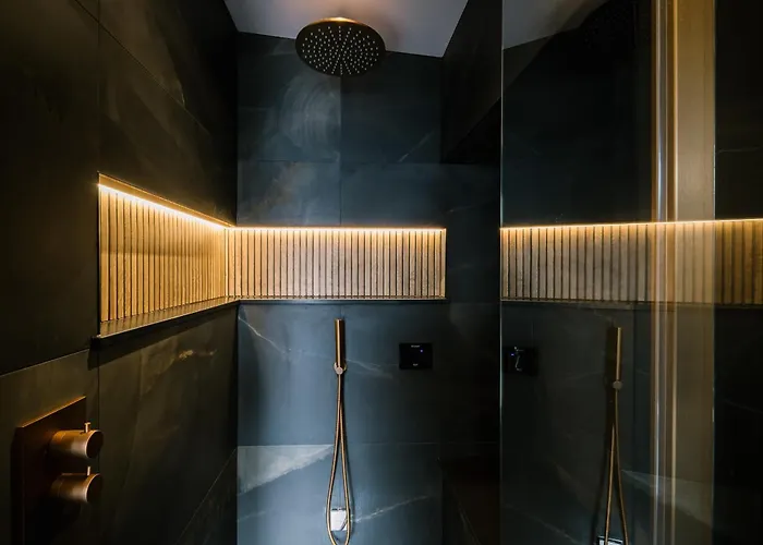 Bounty Boutique On The Lakes Holiday home